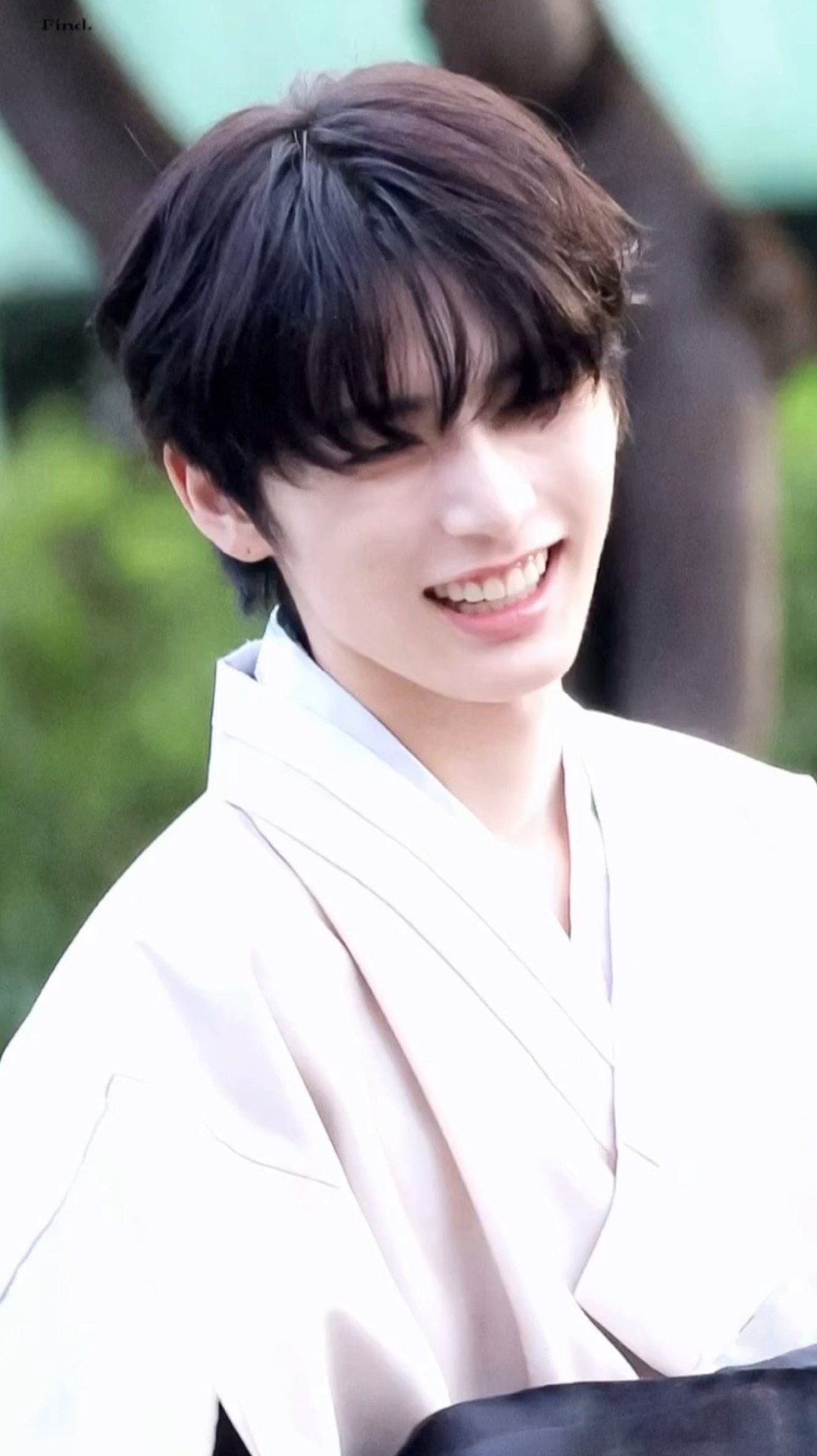 하 느무 잘생겼따