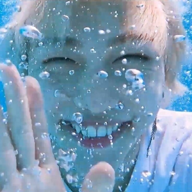 저희 요정님은 무난하게 인어공주로 가겠습니다