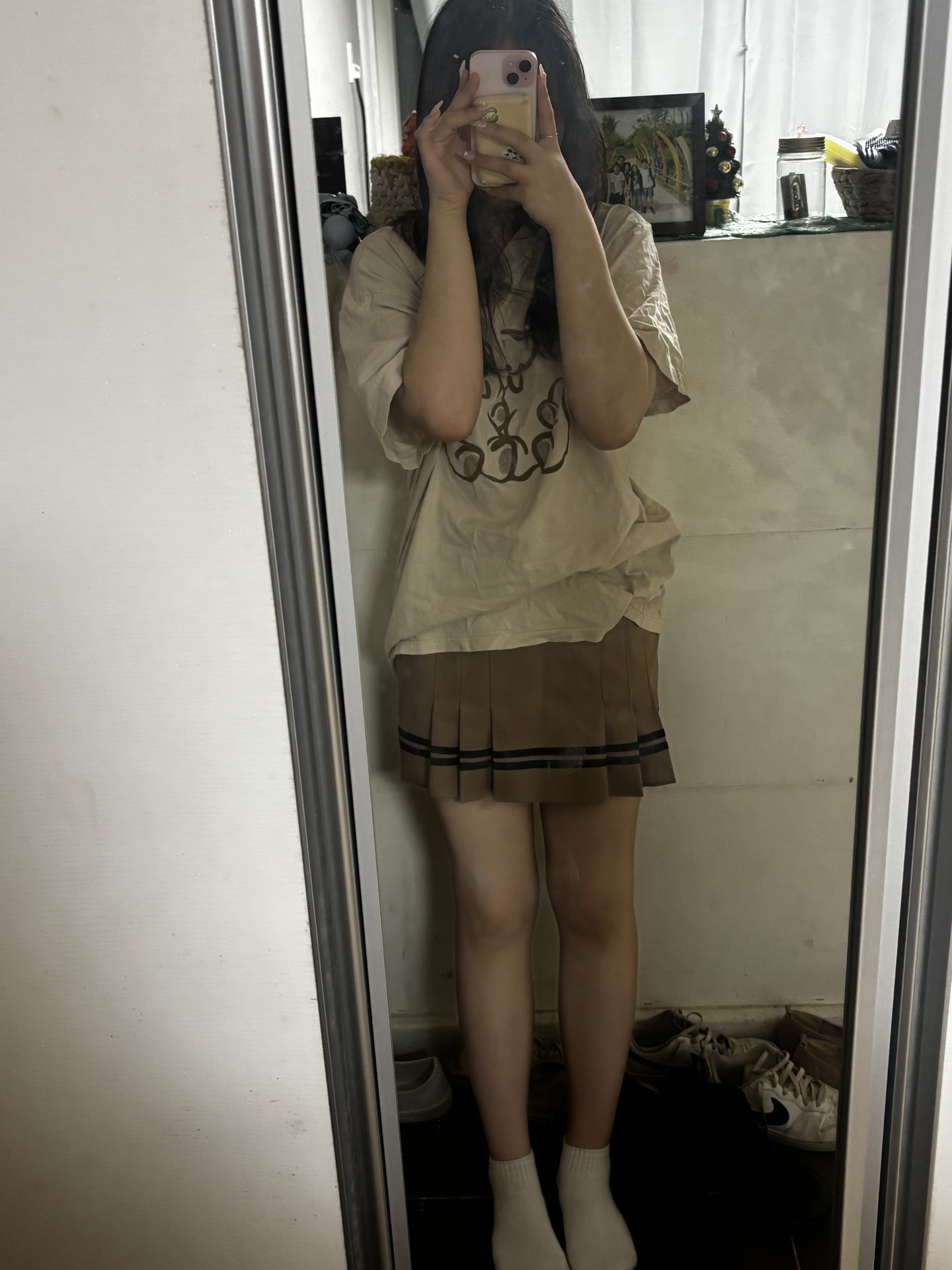 이게 최대로 올린
치마길이. 