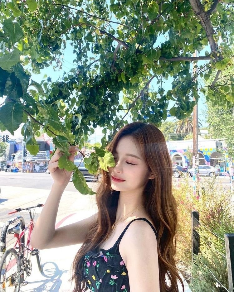 설윤개이쁘다..