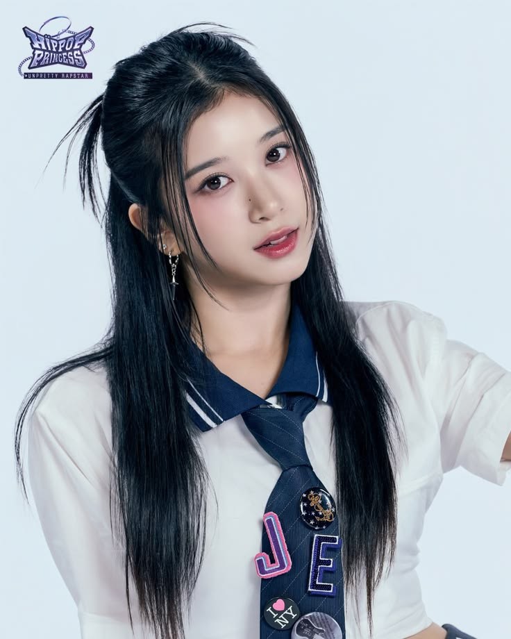 서바이벌 최애 >-< ( 이주은 )