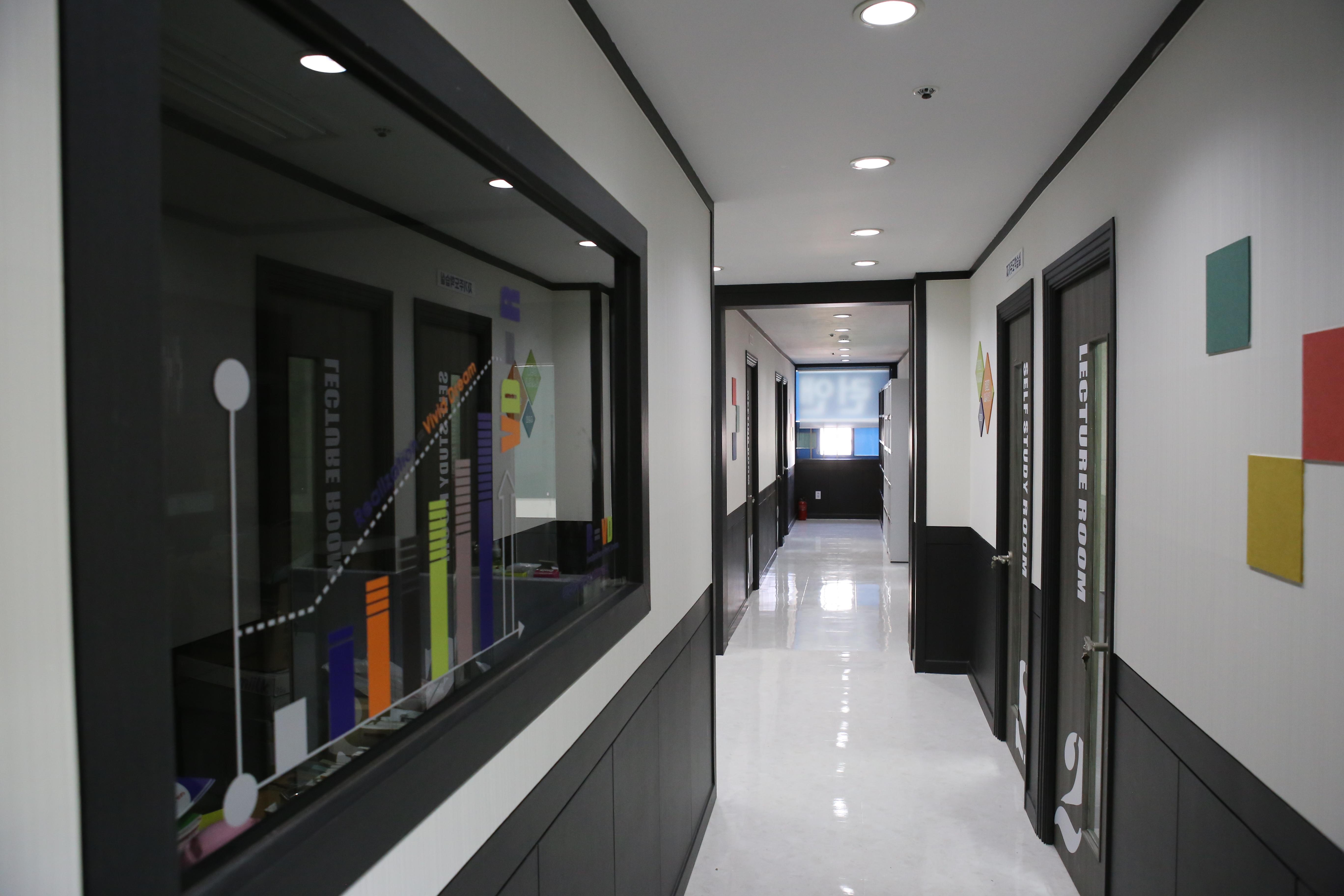 런앤탑학원 이미지 1