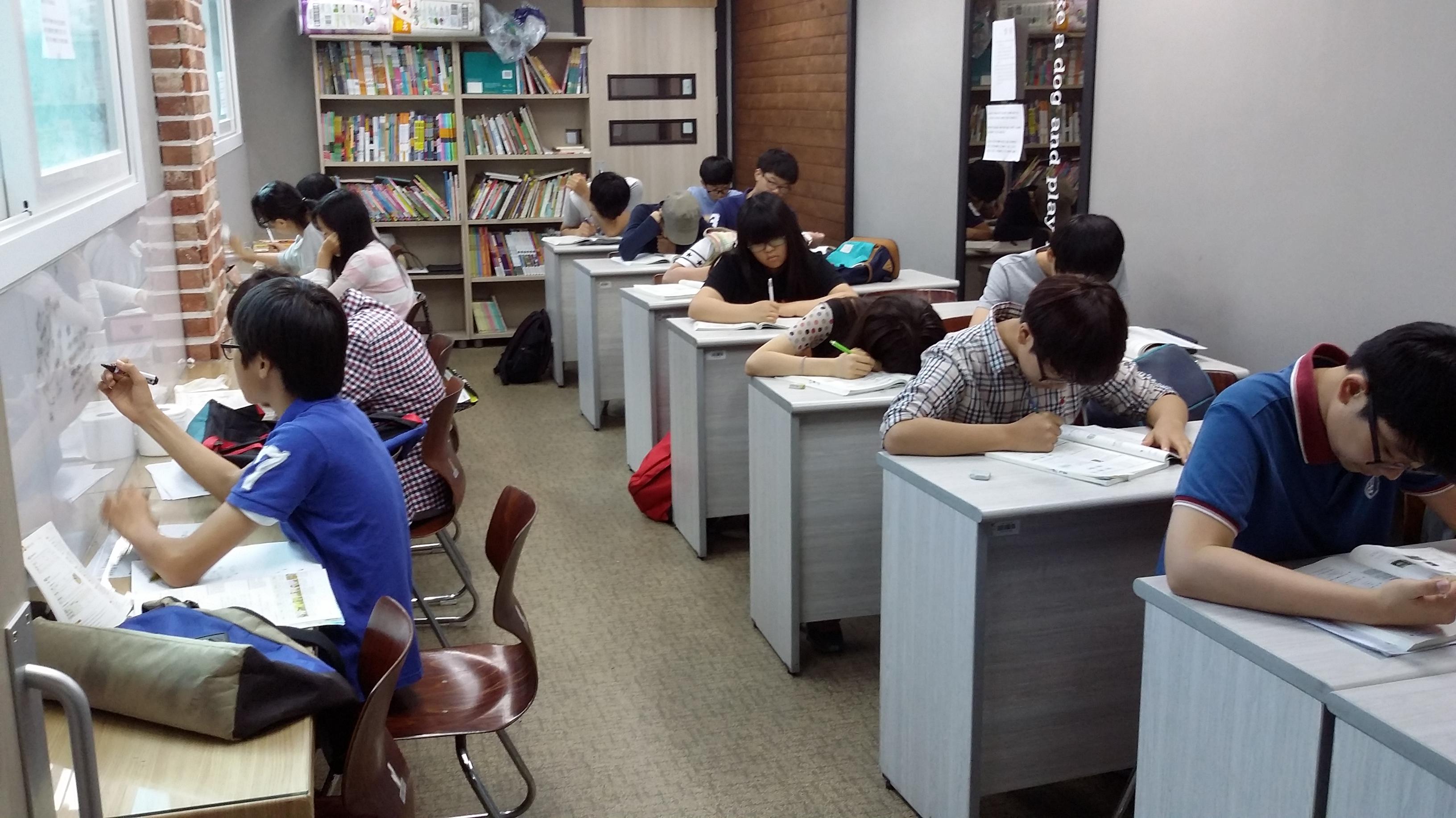 더로이보습학원 이미지 11