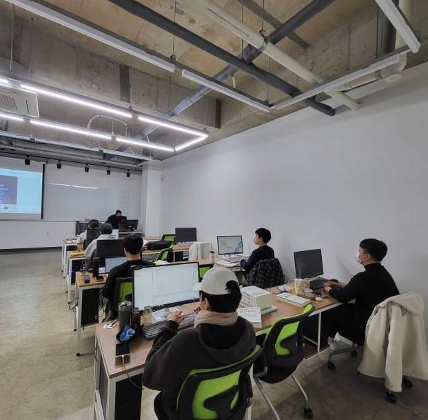 한국아이티전문학원 이미지 5