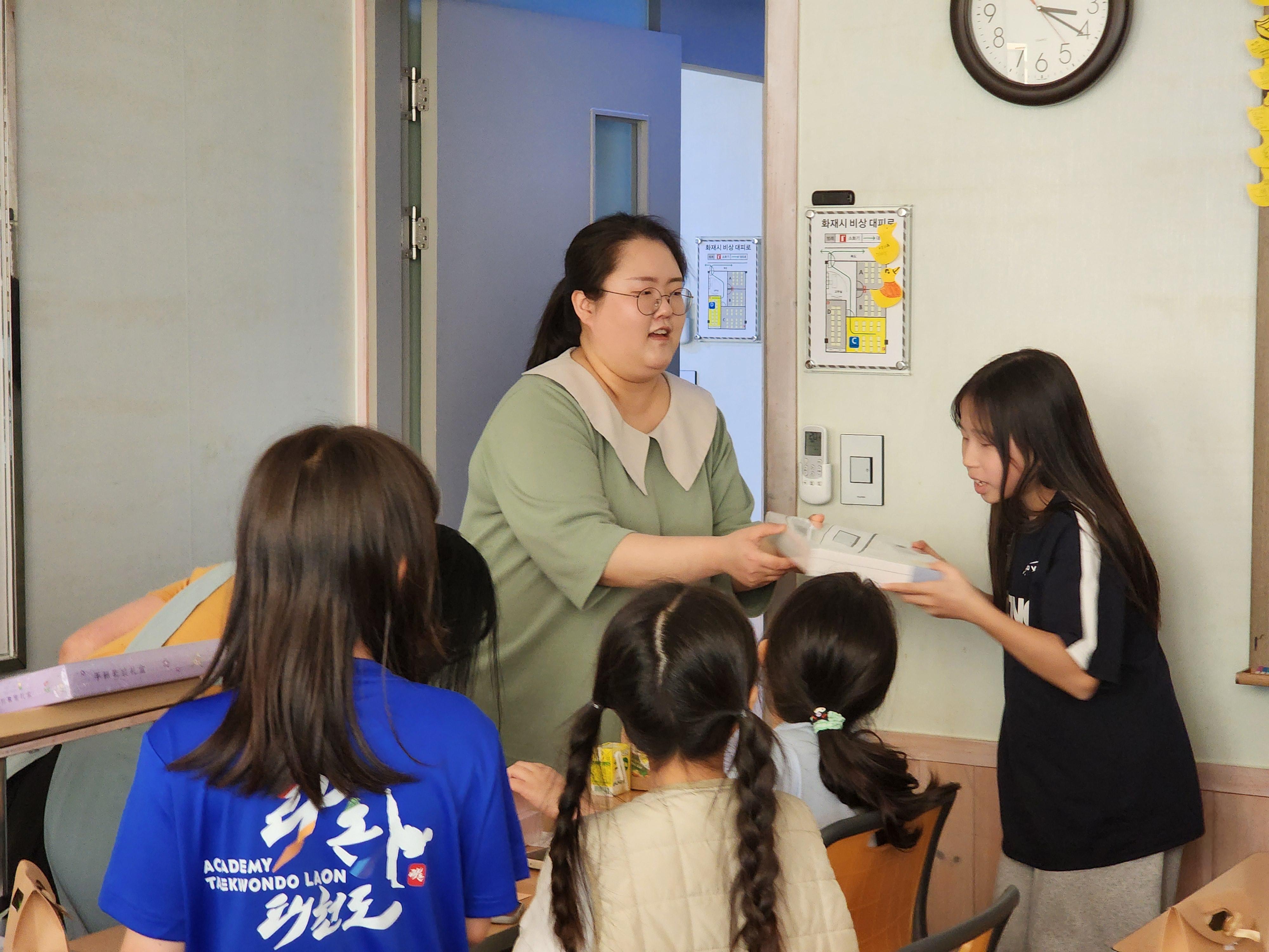 이명희비바잉글리쉬(vivaEnglish)학원 이미지 6