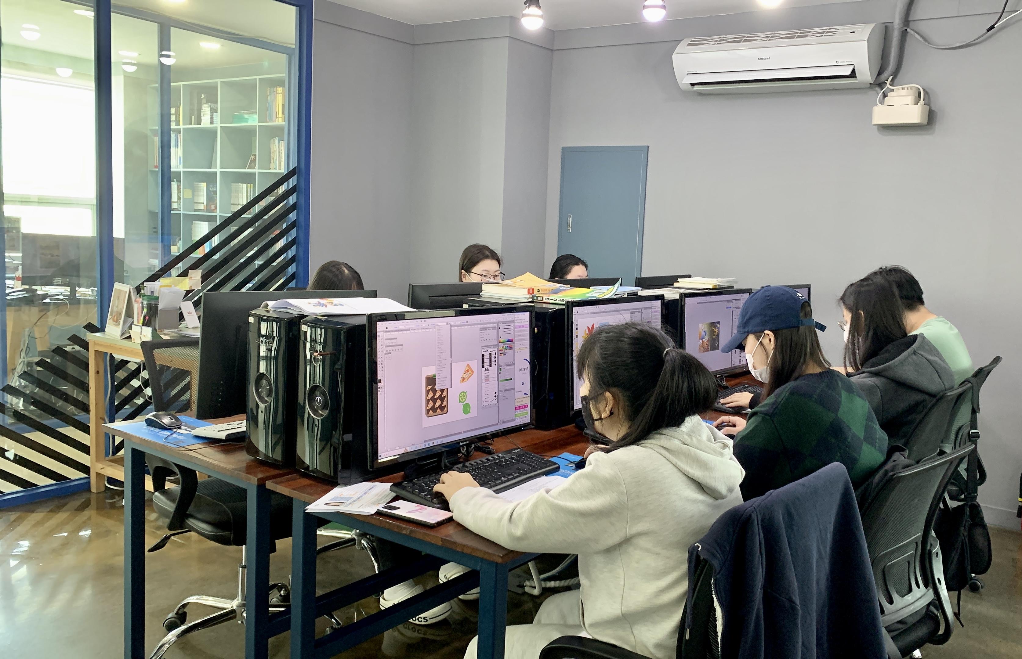 이지컴퓨터학원 이미지 9