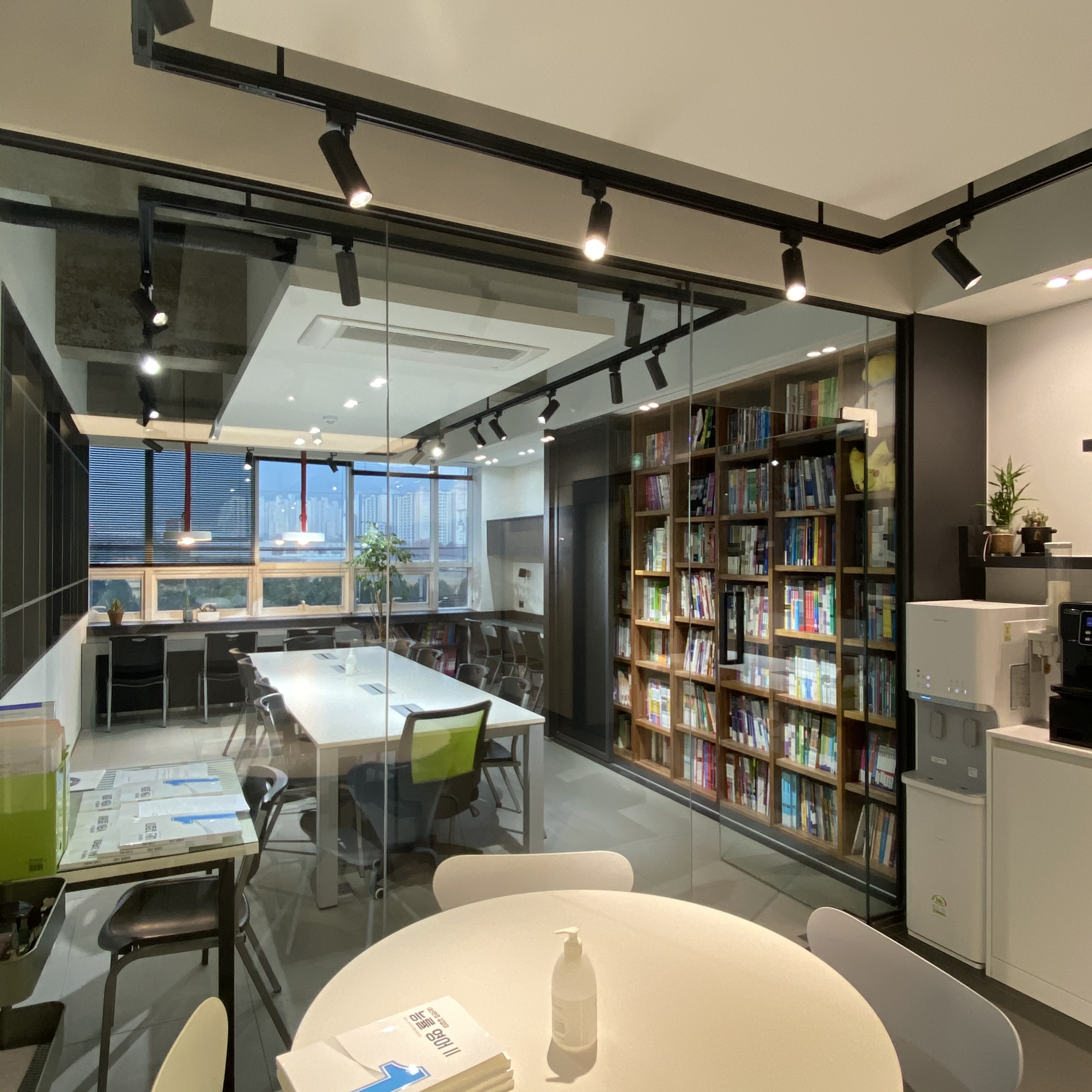 씨앤이영어학원 이미지 3