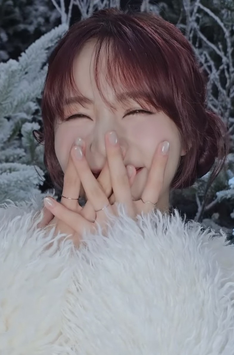 주의: 핖티 멤버들 사진 보다가 트웨니가 될 수 있음