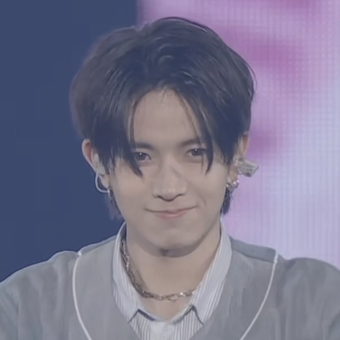 희승이 맏형이라고 의젓한척 하는데