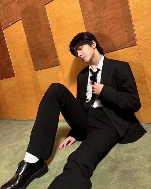 김운학 사진 공유합니다