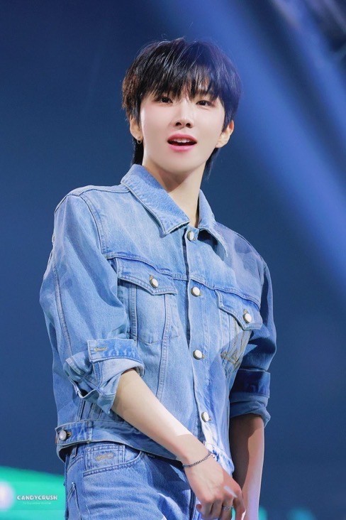 김운학 사진 공유합니다