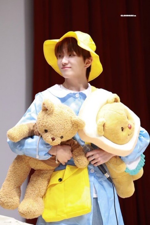 김운학 사진 공유합니다