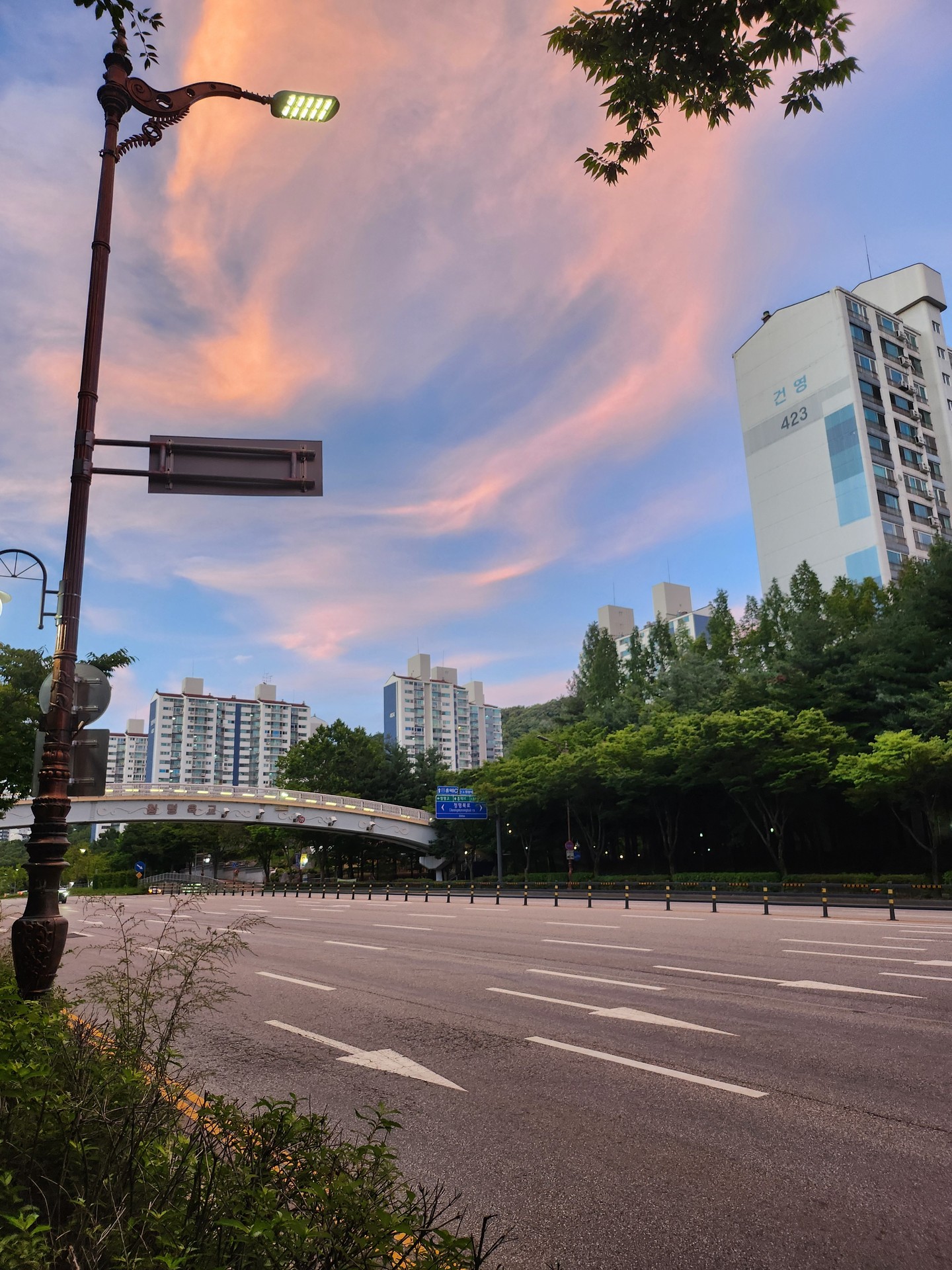 우리 동네 쫌 이쁘지 않나..?