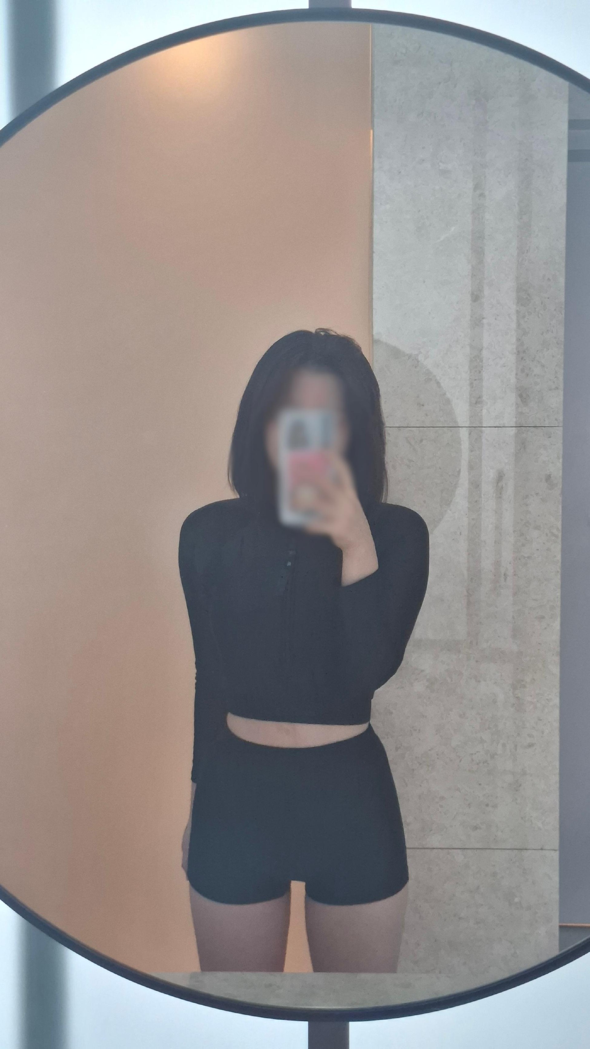 수영복이 너무 작아 ㅠㅠ