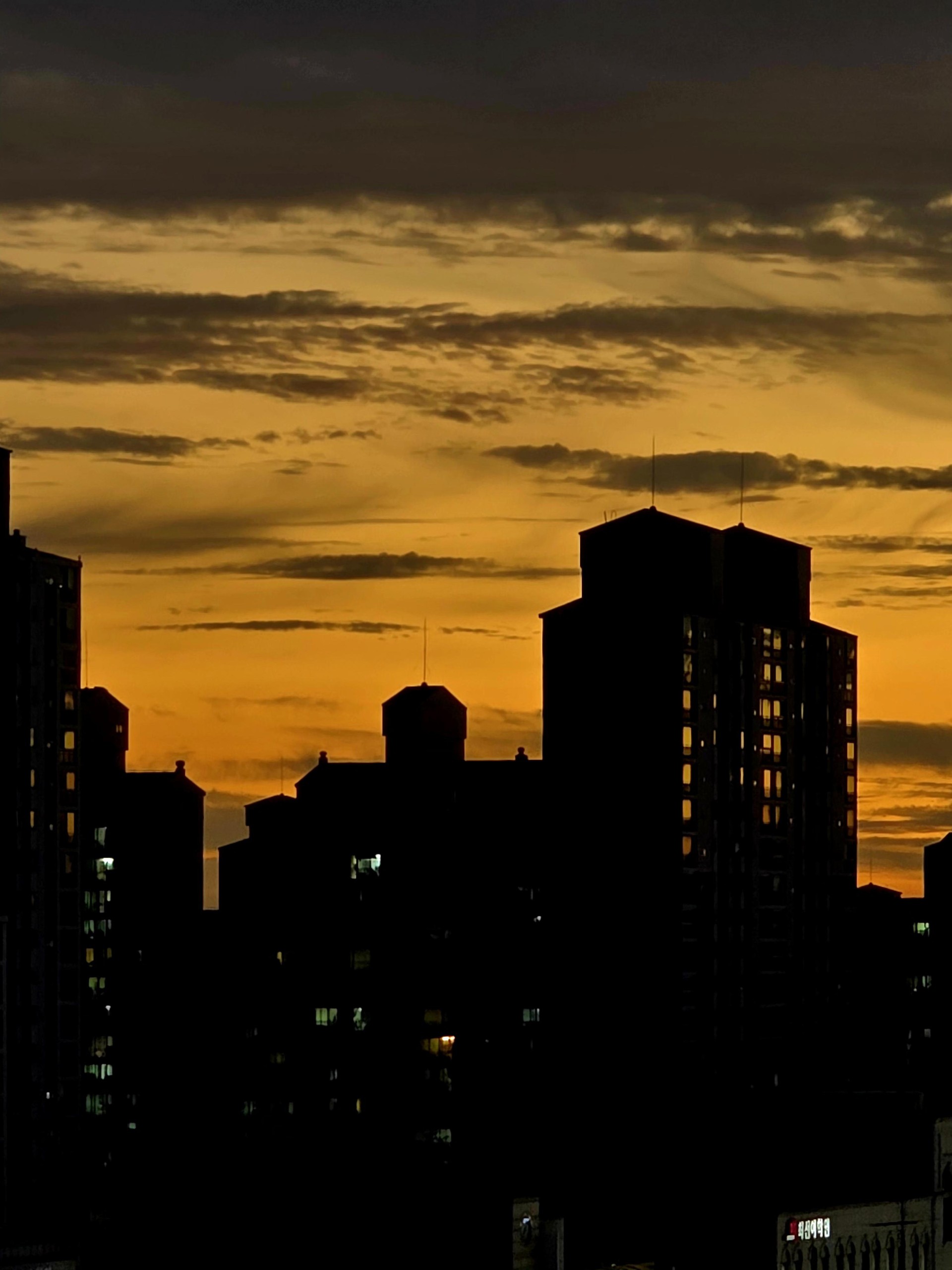 노을 찍었는데 평가 해주세요 (2트 사진 다 안올라가져서 재업)