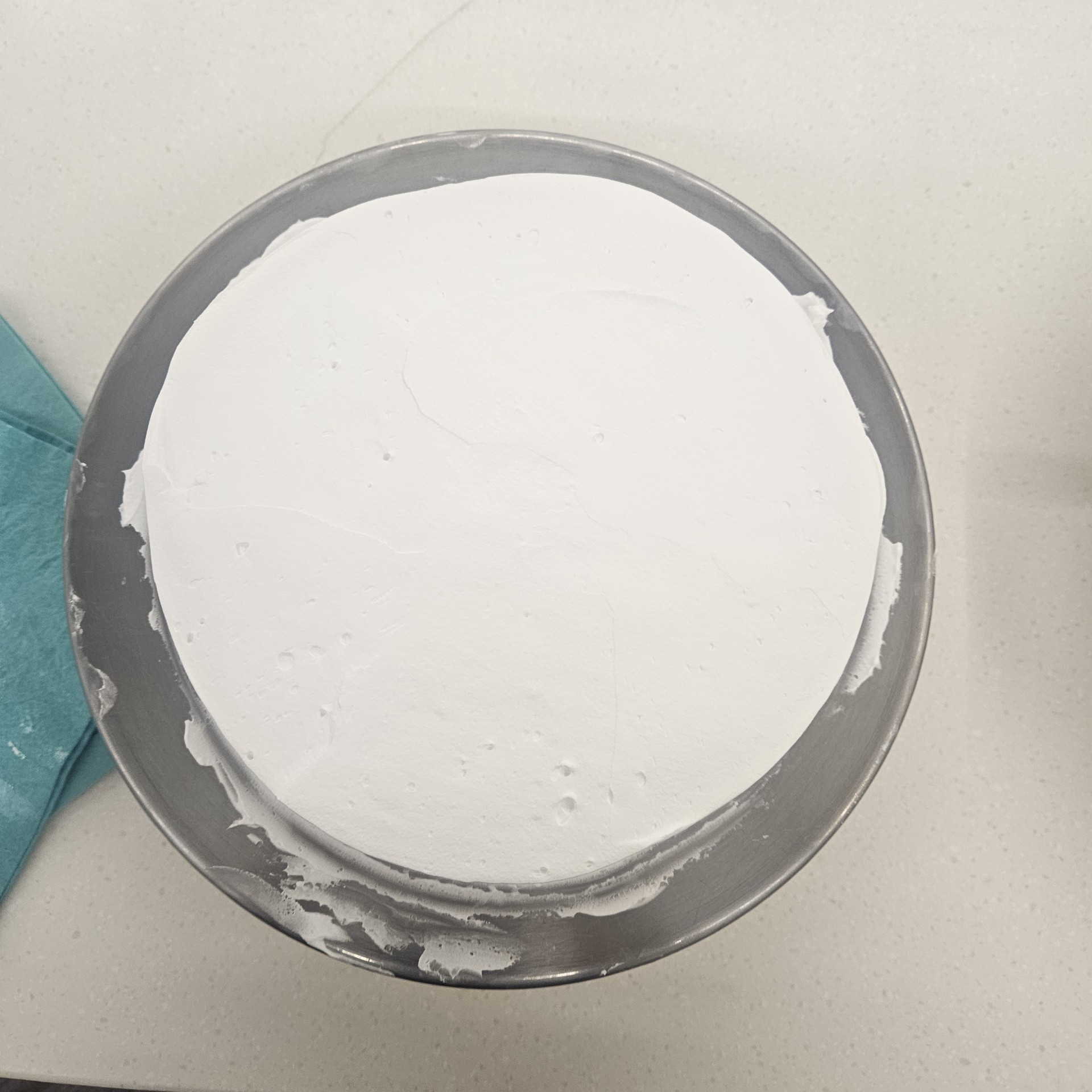 케이크 아이싱 어렵다..