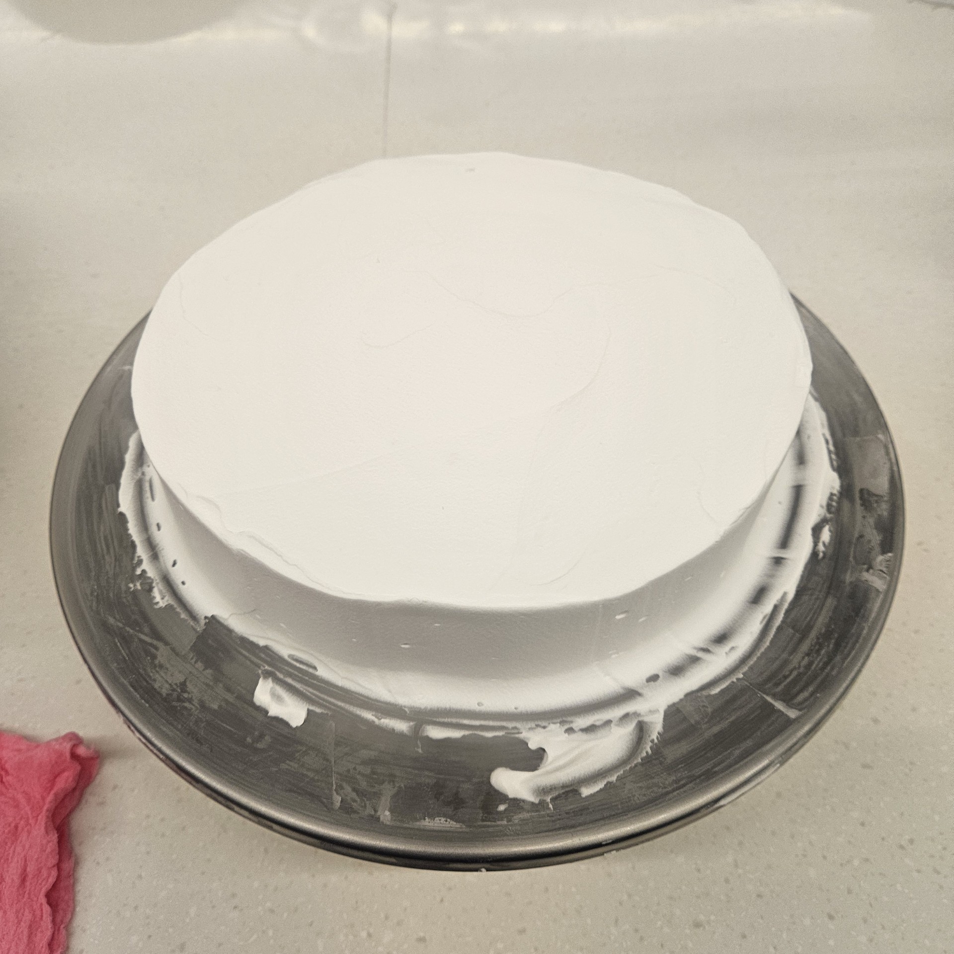 케이크 아이싱 어렵다..