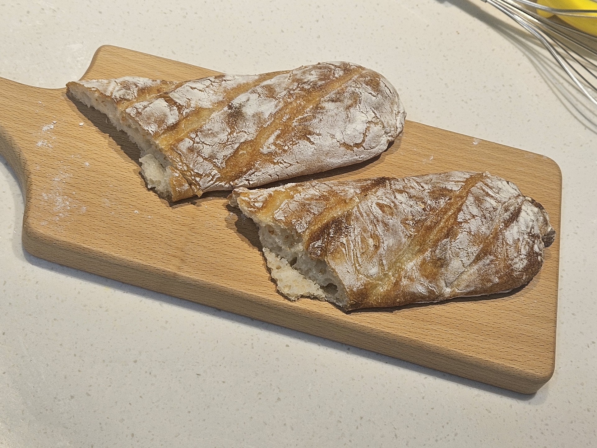 바게트 만들긴 했는데 애봉이 빵된것같음