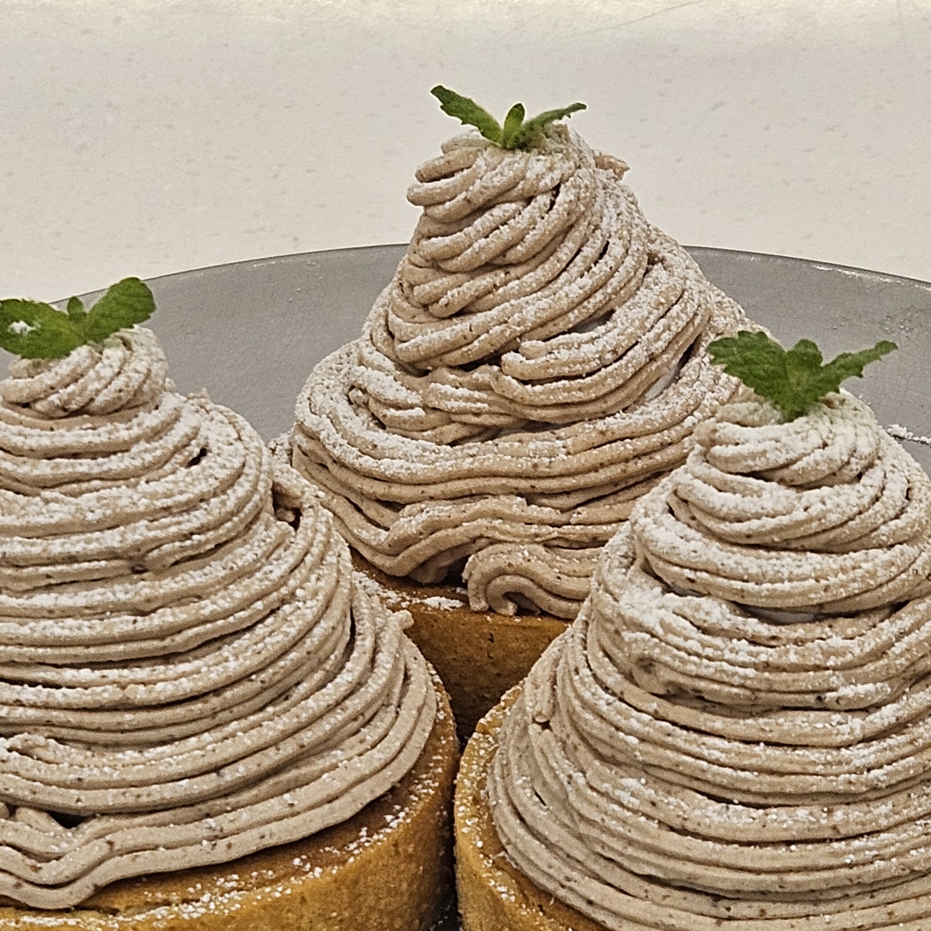 이 디저트 뭐라 부르게