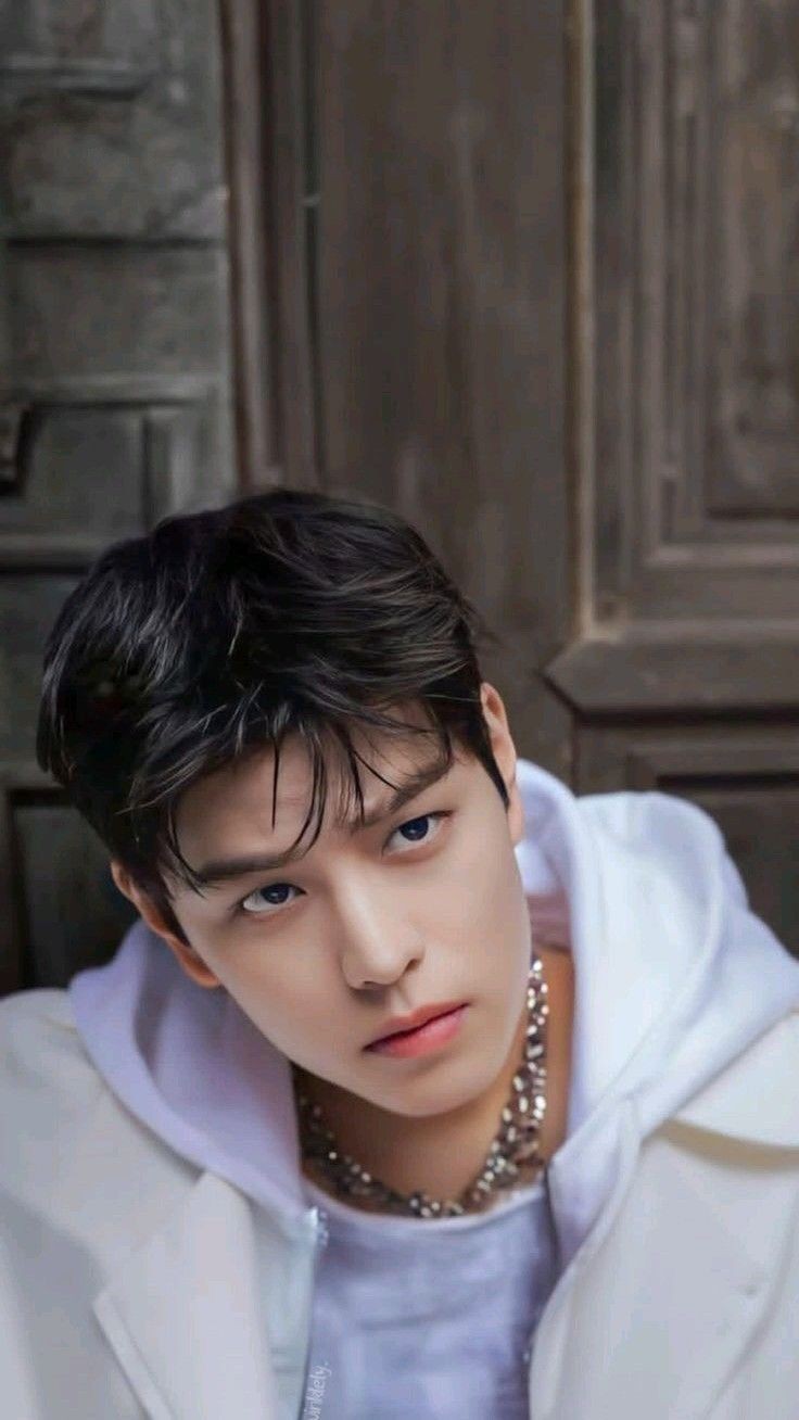 강아지상의 귀여운 외모의 소유자이자