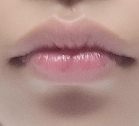 입술 얇아지는 법 좀...
