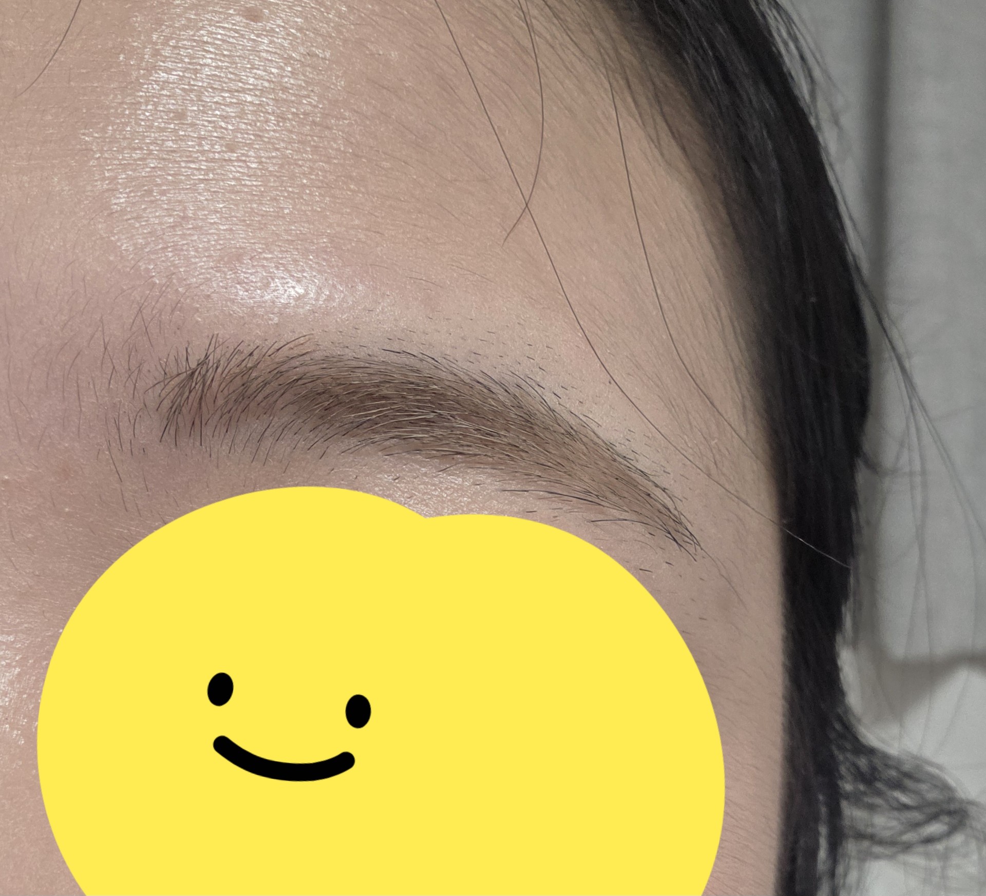 눈썹 색 이상해?