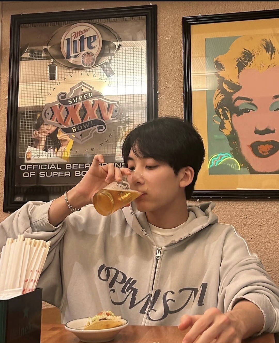 윤정한 전역 4일 남앗다