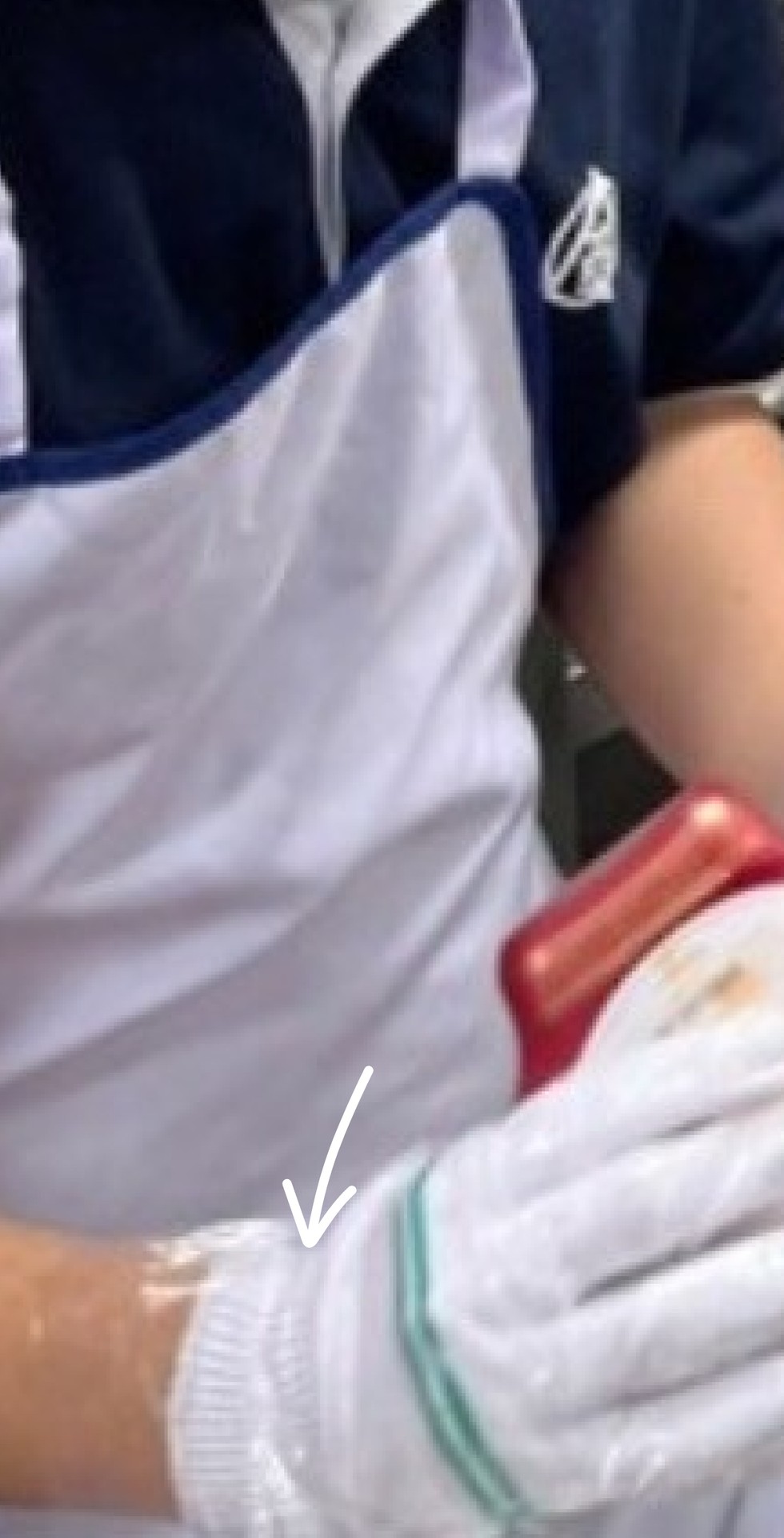 너 사진으로 설명할게  화살표 쳐진쪽에  고무줄 끼우고 해.ㅋㅋ