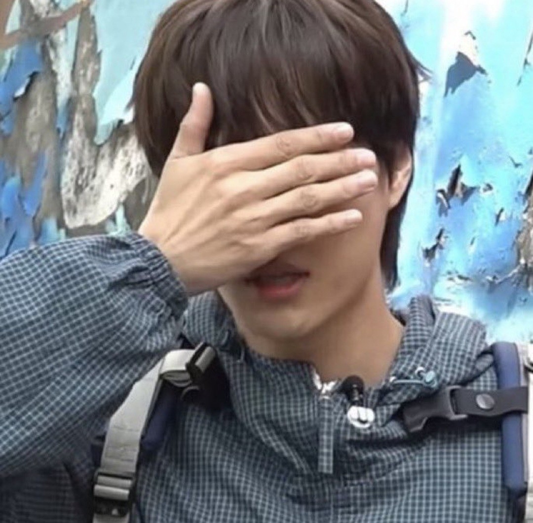 그리고 요즘 밈? 중에 이 짤 알아?