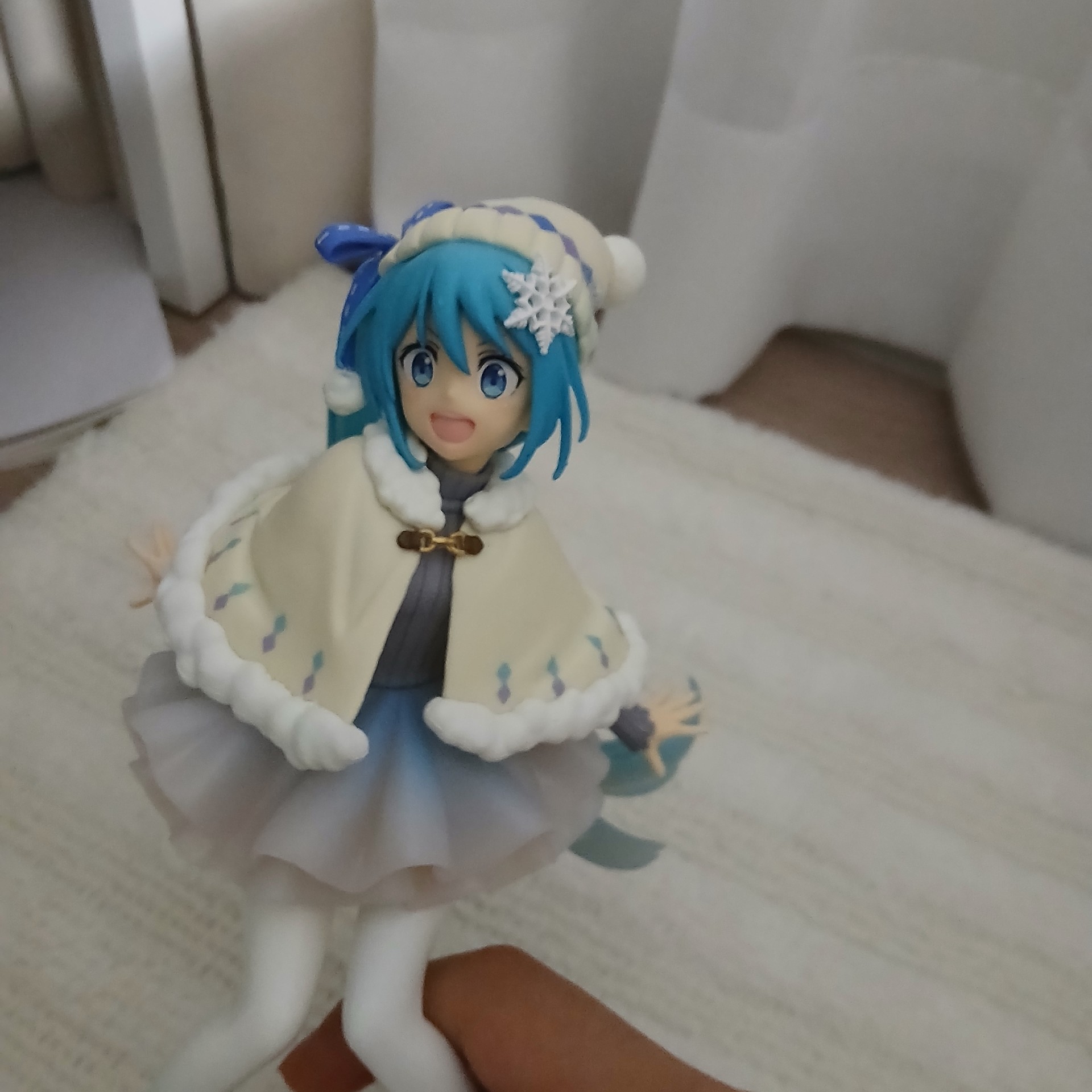 얘도 본드로 붙였는데 떨어짐ㅠ