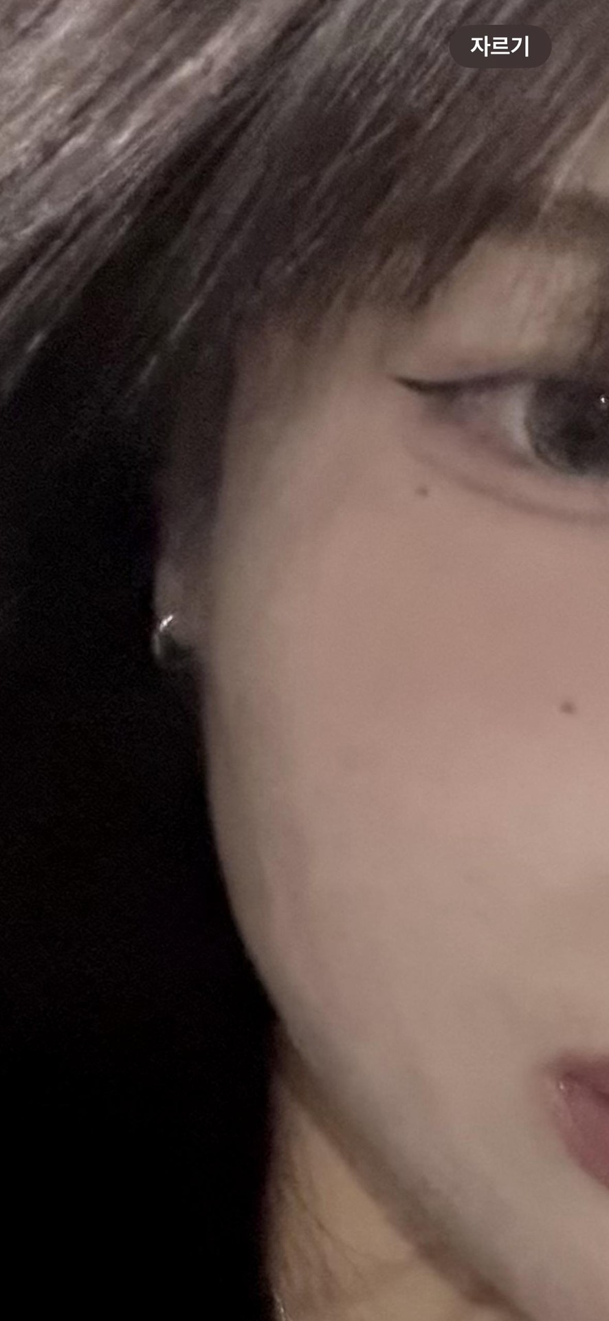 브이디엘 커버력 조금 들하고 지속력 조금 약한거 빼고 좋아!! 다크닝 없었어!! 