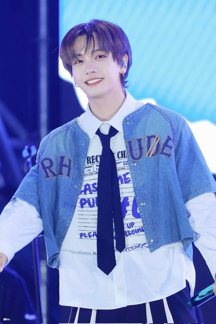 저도 자컨으로 정말 많이 웃은거 같아요!
힘들때 보넥도 노래들으면 뭔가 힘이 나더라고요 마법인강ㅎㅎ 앞으로도 보넥도 매력에 더 많이 빠져주세여!🫡